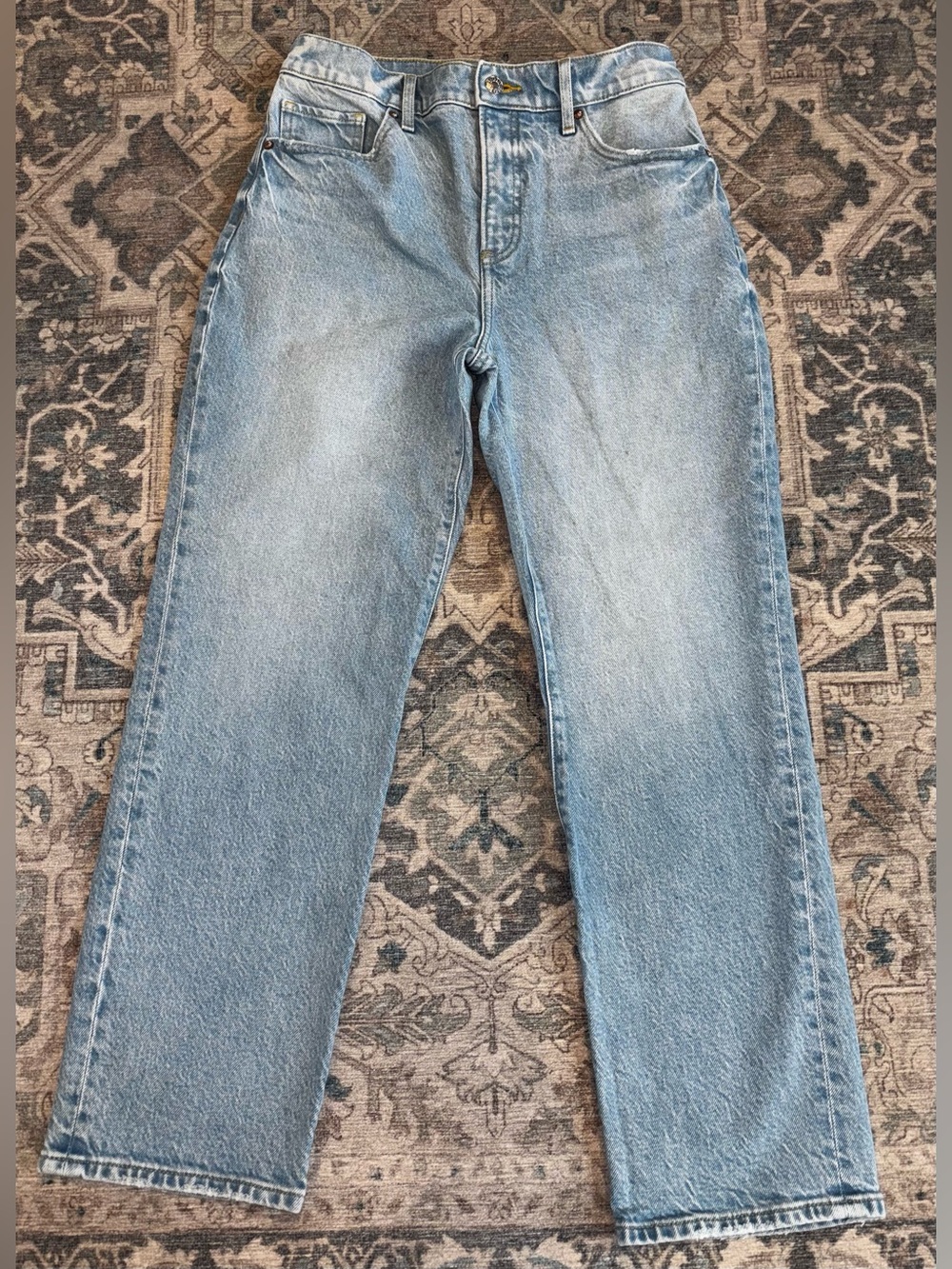 Express Straight Women’s Jeans in Light Blue Denim